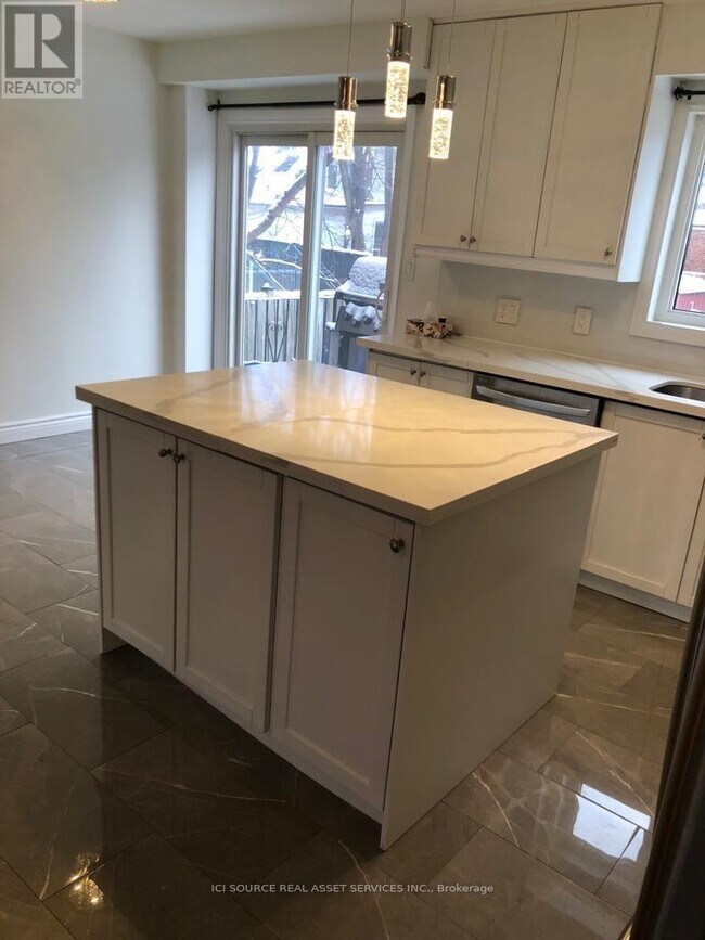 Photo - 81 Virginia Ave