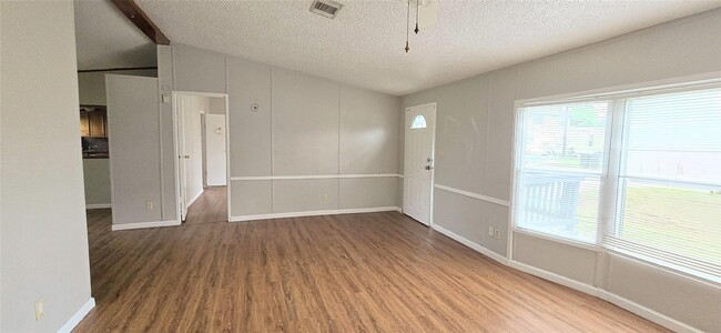 Photo - 16885 W Lynbrook