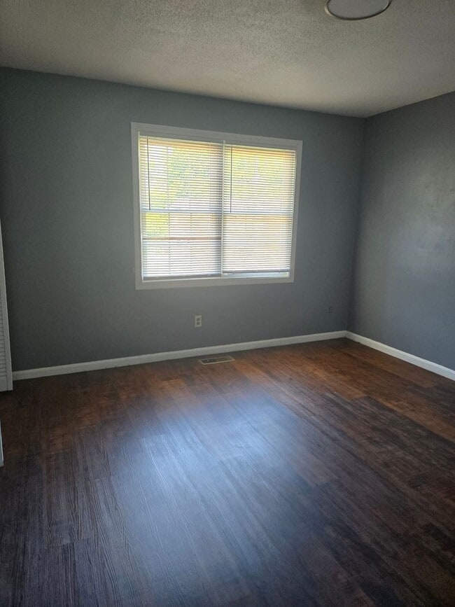 Photo - 1914 E 48th St Unit A