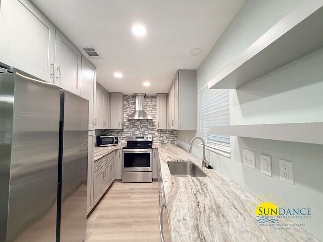 Photo - 234 Deluna Rd SW