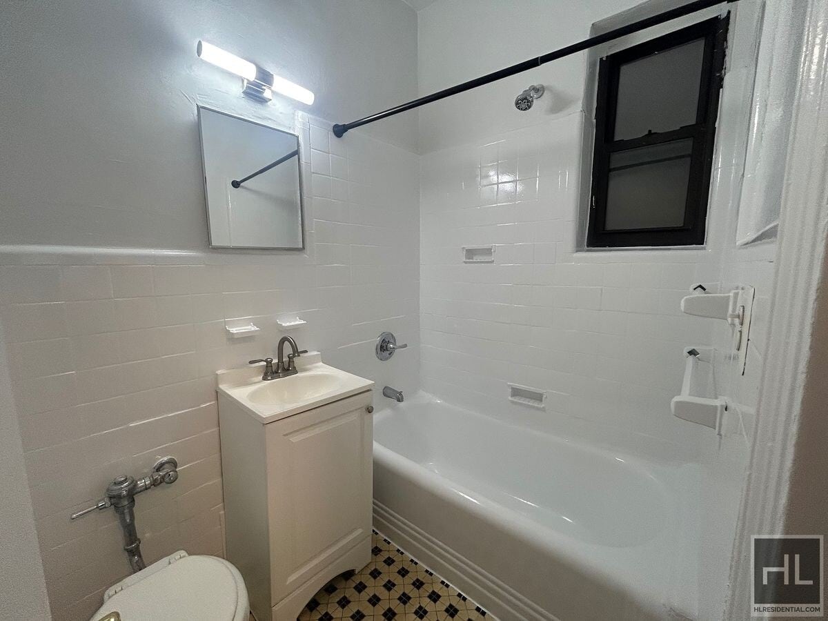 FIRST AVENUE - FIRST AVENUE Apartment Unit 1A