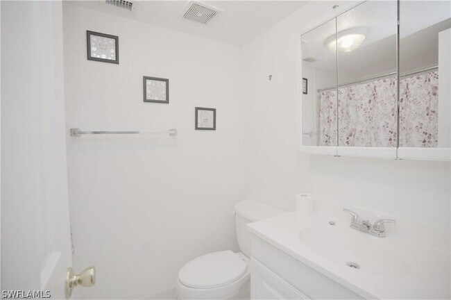 Photo - 4635 Bayshore Dr Unidad P7