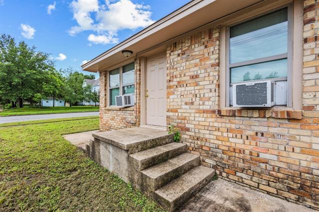 Photo - 701 W Hull St