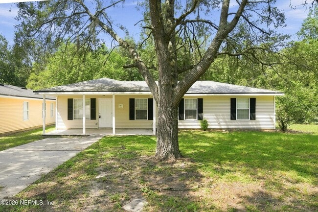Building Photo - 1492 Golf Forest Dr