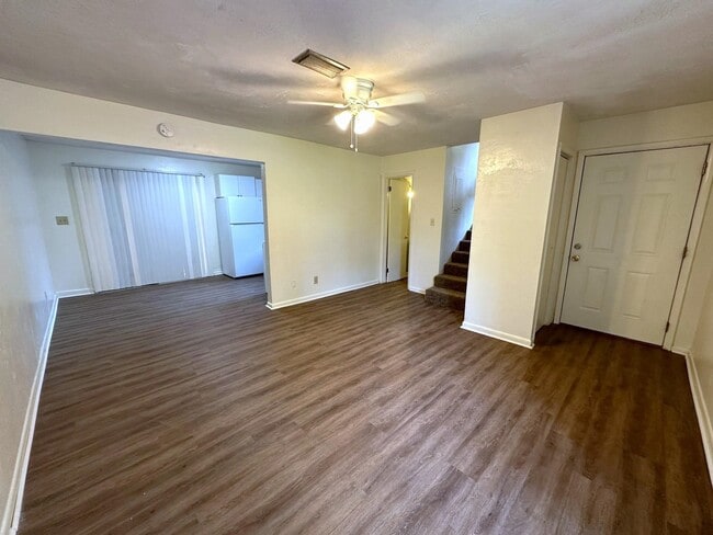 Photo - 1425 Fisher Ln