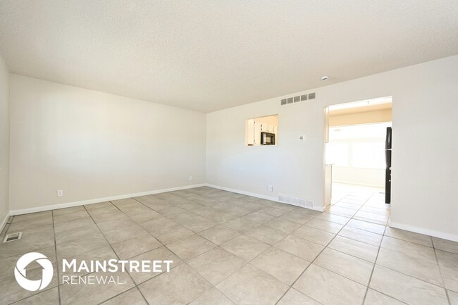 Photo - 15004 E Maxwell Pl