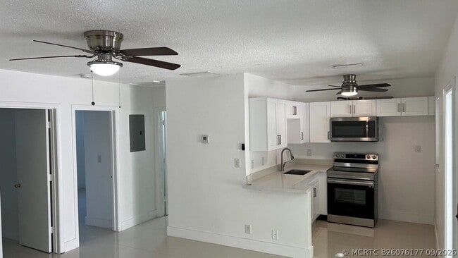 220 SE 22nd Ave Unidad 2