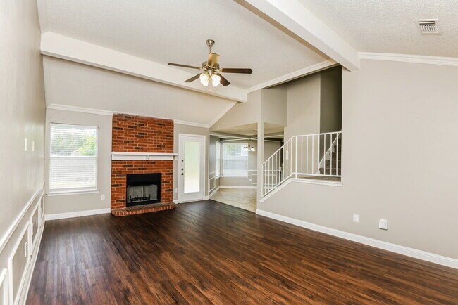 Photo - 610 Lemon Dr