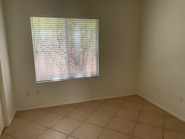 Photo - 78472 Glastonbury Way