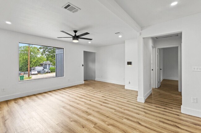 Photo - 334 Cooper St