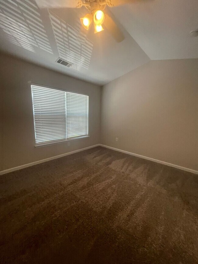 Photo - 06-205 Fisher Unidad 06-205 - C