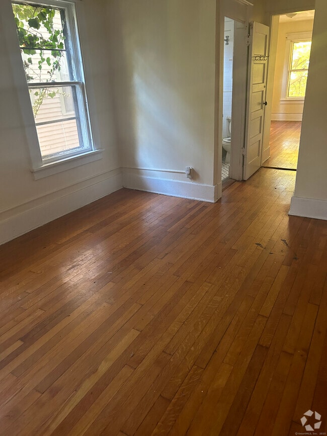 Building Photo - 791 Elm St Rental