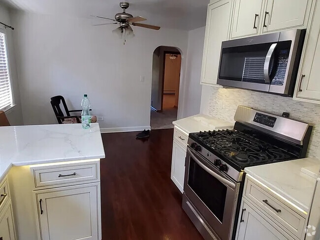 Building Photo - 5361 N Linder Ave Unit 2 Rental