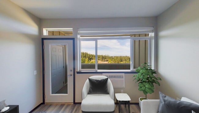 Photo - Carnahan Glenn Apartments