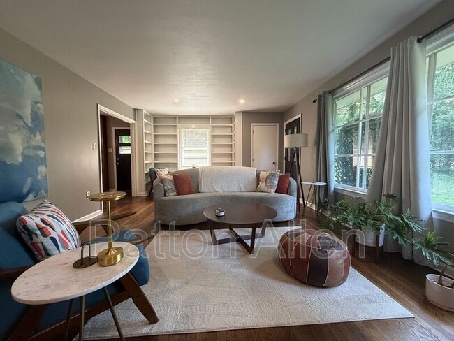 Photo - 70 Taft Ave
