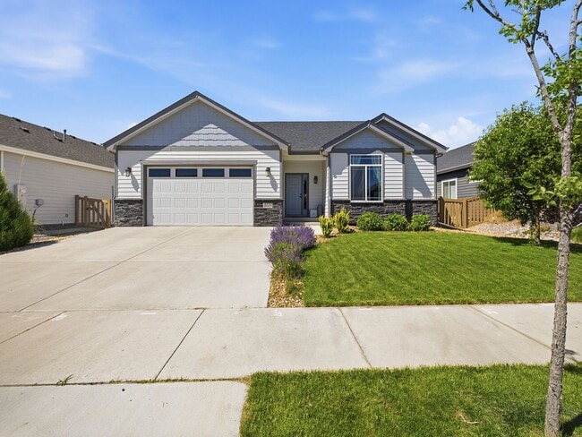 Building Photo - 5029 Long Dr