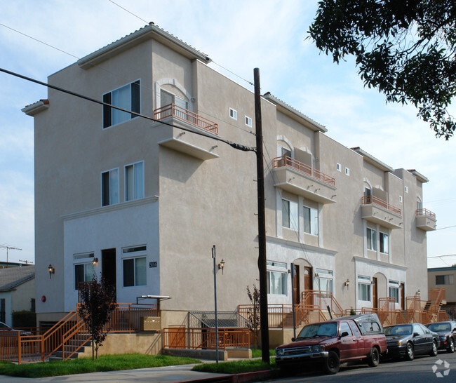 Building Photo - Keystone Apartments
