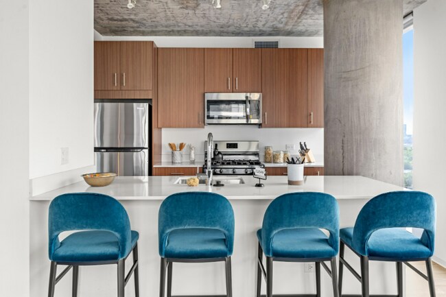 Photo - 1402 S Wabash Ave