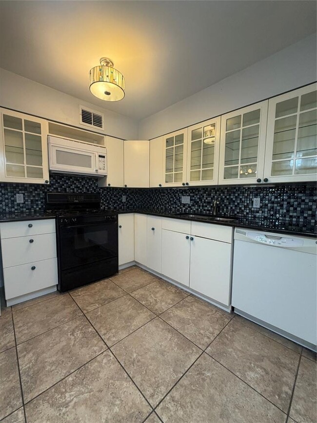 Photo - 2303 Barton Village Cir