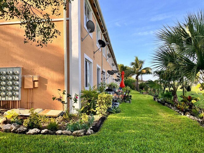 Photo - 17820 NW 73rd Ave Unit 109-1