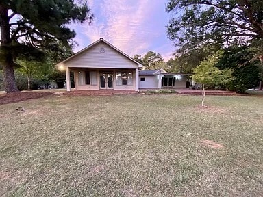 Building Photo - 2760 Louisville Rd