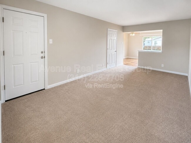 Photo - 35 Cathcart Dr Unit Apartment D
