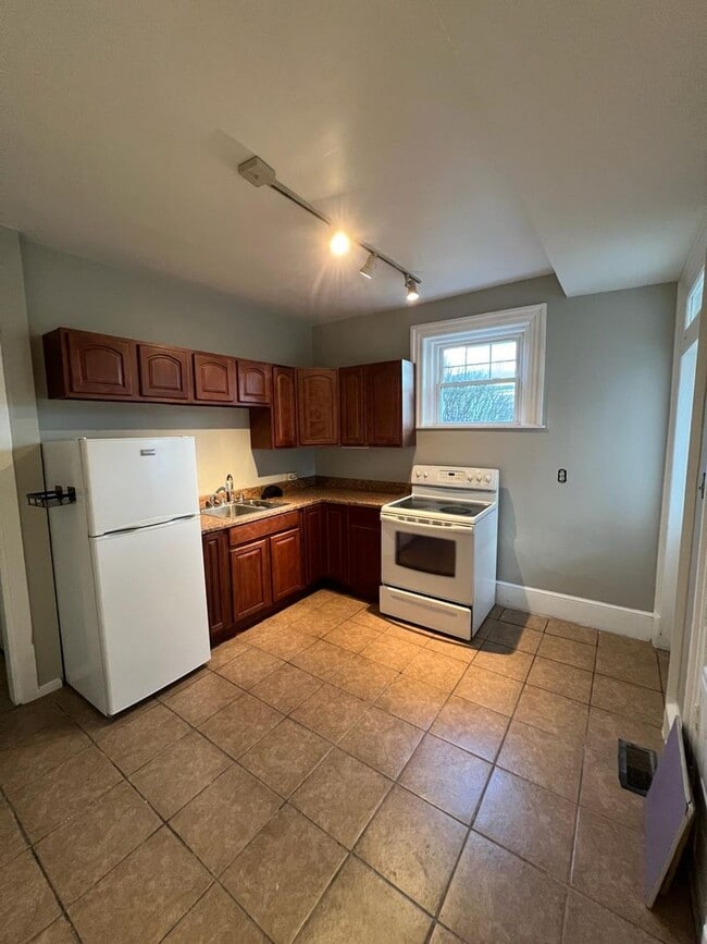 Photo - 4216 W Penn Ave Unidad 1