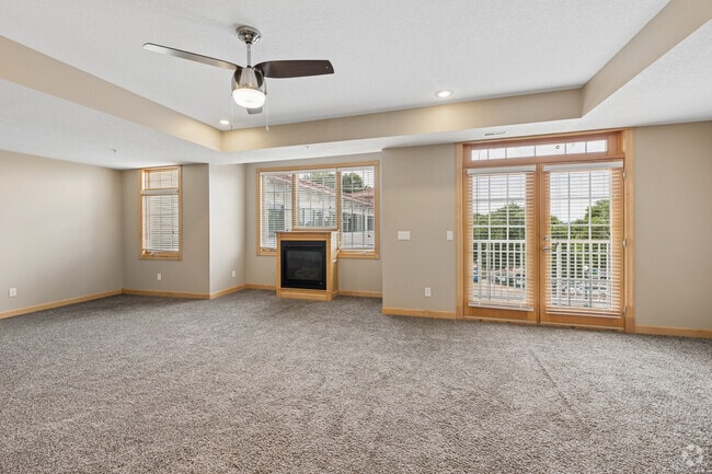 2BR, 1.5BA - 1,385SF - Living Room - Phase III