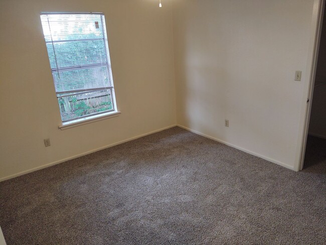 624 Mill St Unit 624B