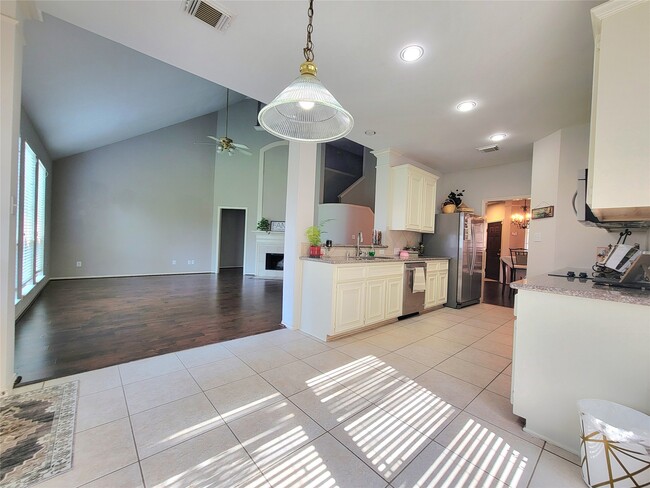 Photo - 21923 Maybrook Ct