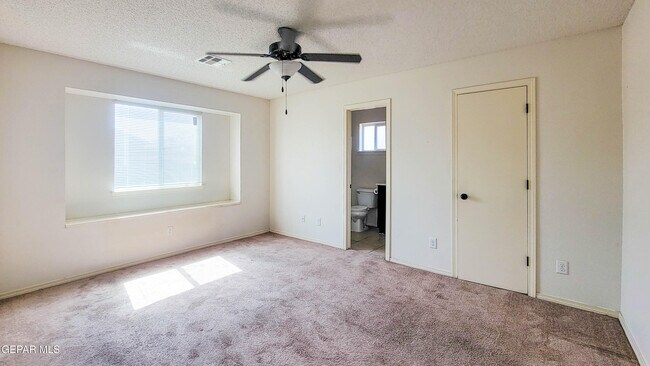 Photo - 4720 Kiko A Fierro Dr