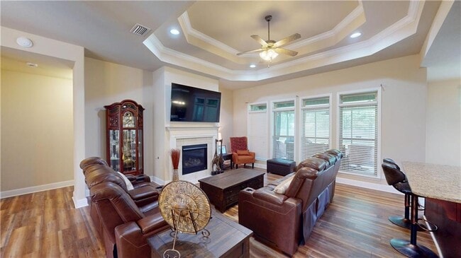 3342 Alesmith Dr