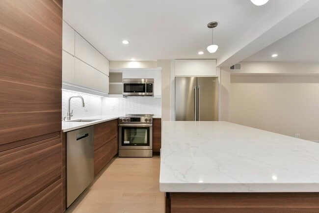 Photo - 55 Clarendon St Unit 1