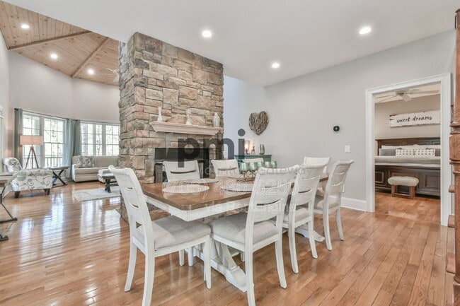 Photo - 373 Dach Bruche Gasse