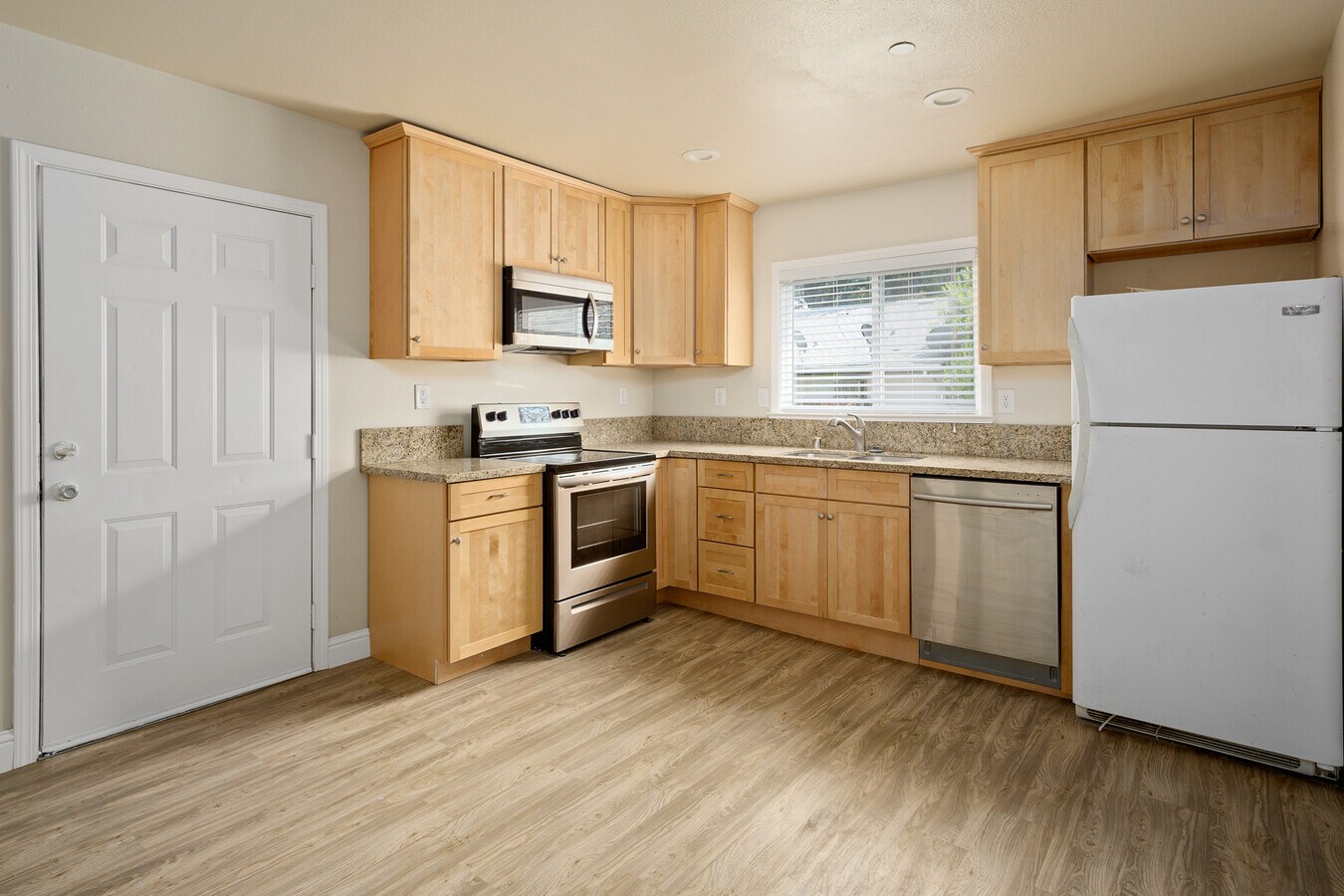 Photo - 719 Chestnut St