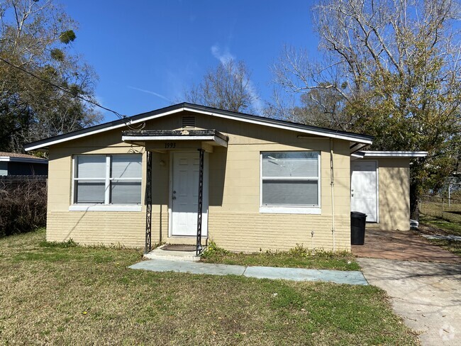 Building Photo - 1993 W 3rd St Rental