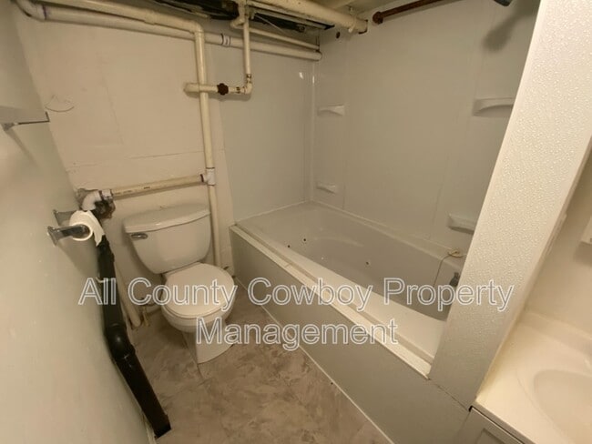 Photo - 310 S 12th St Unit Apt B