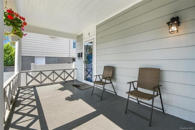 Photo - 1 Bayview Ave Unit 1