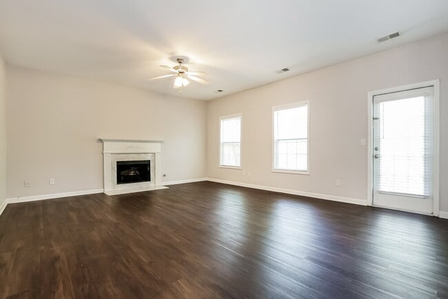Photo - 8131 Vincent Mill Dr