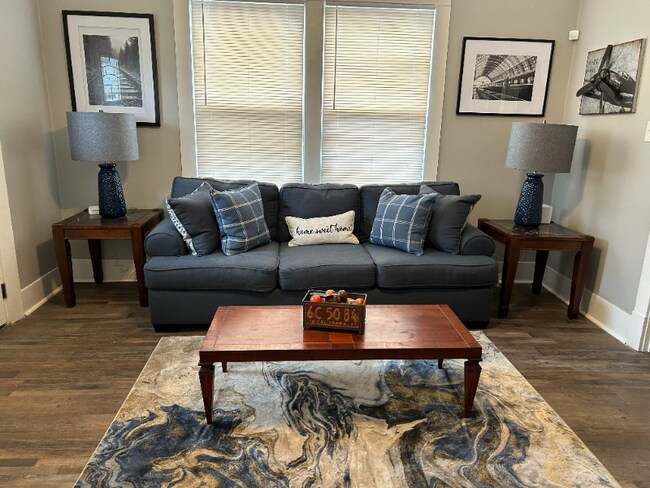 Photo - 1323 Franklin St