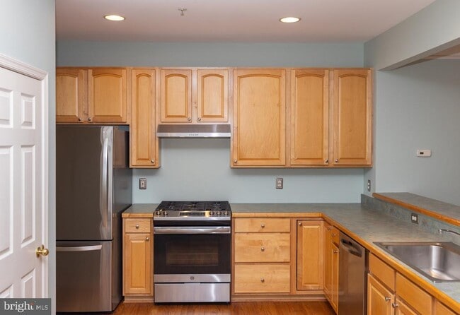 Building Photo - 18818 Broken Oak Rd Rental