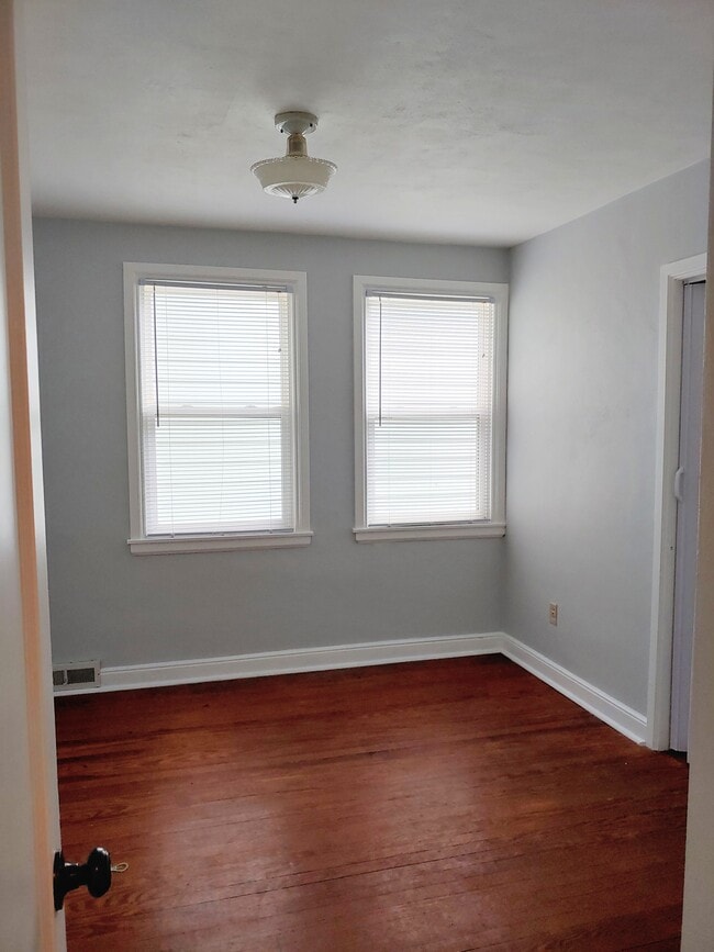 Photo - 306 E Washington St