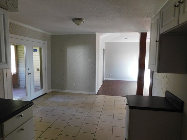 Photo - 1926 Dorchester Dr