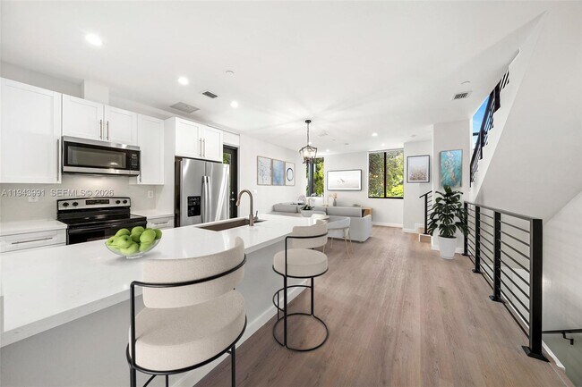 Photo - 1259 SW 3rd St