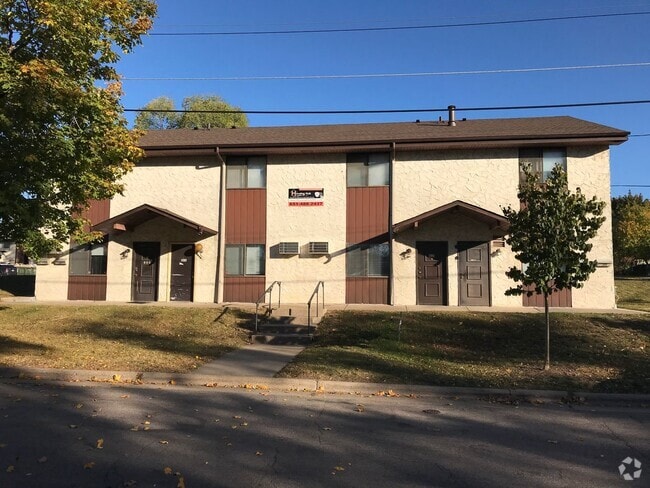 Building Photo - 1 bedroom with a Garage!!, Recently Remode... Unit 313 Hoyt Avenue Rental