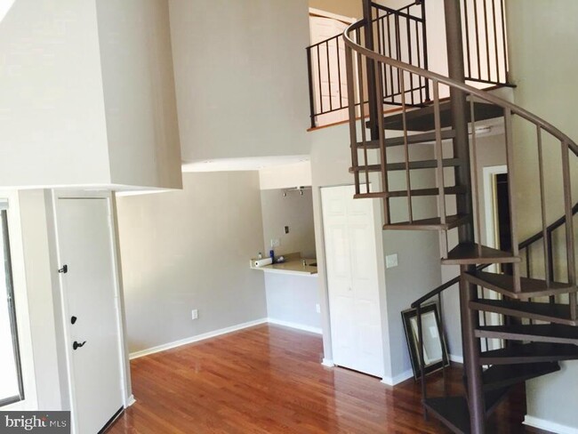 18472 Bishopstone Ct Unit 242