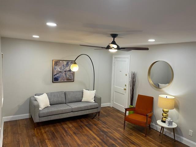 Photo - 641 Winston St