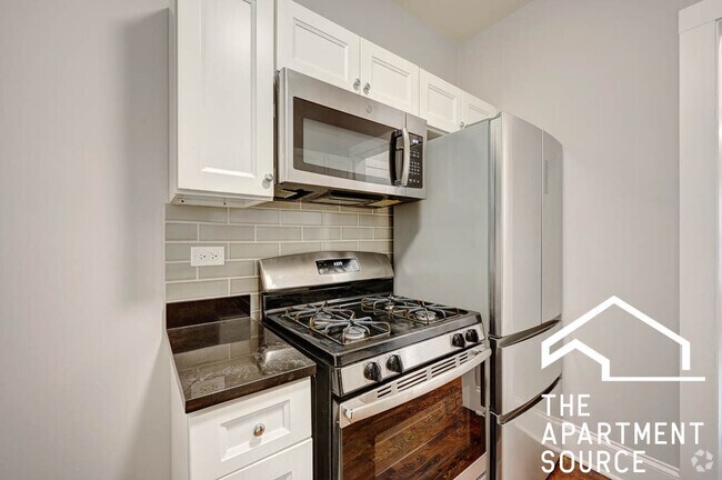Building Photo - 4706 N Racine Ave Unit 2W Rental