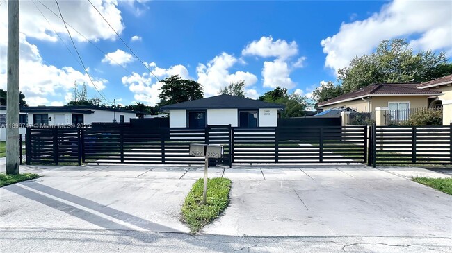 Building Photo - 2492 NW 44th St Unit 2492