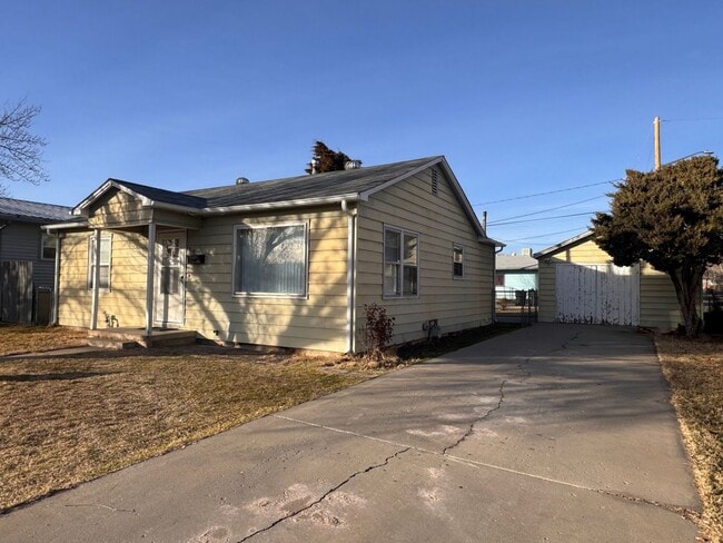 Photo - 2 Bed 1 Bath House W/A Garage for Storage!!!!!!